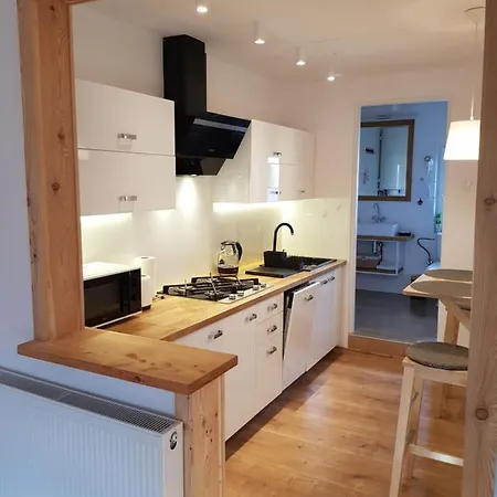 Gabi דירה זקופאנה