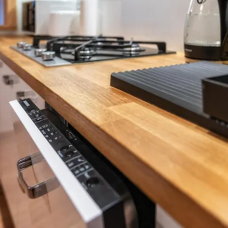 Gabi زاكوباني